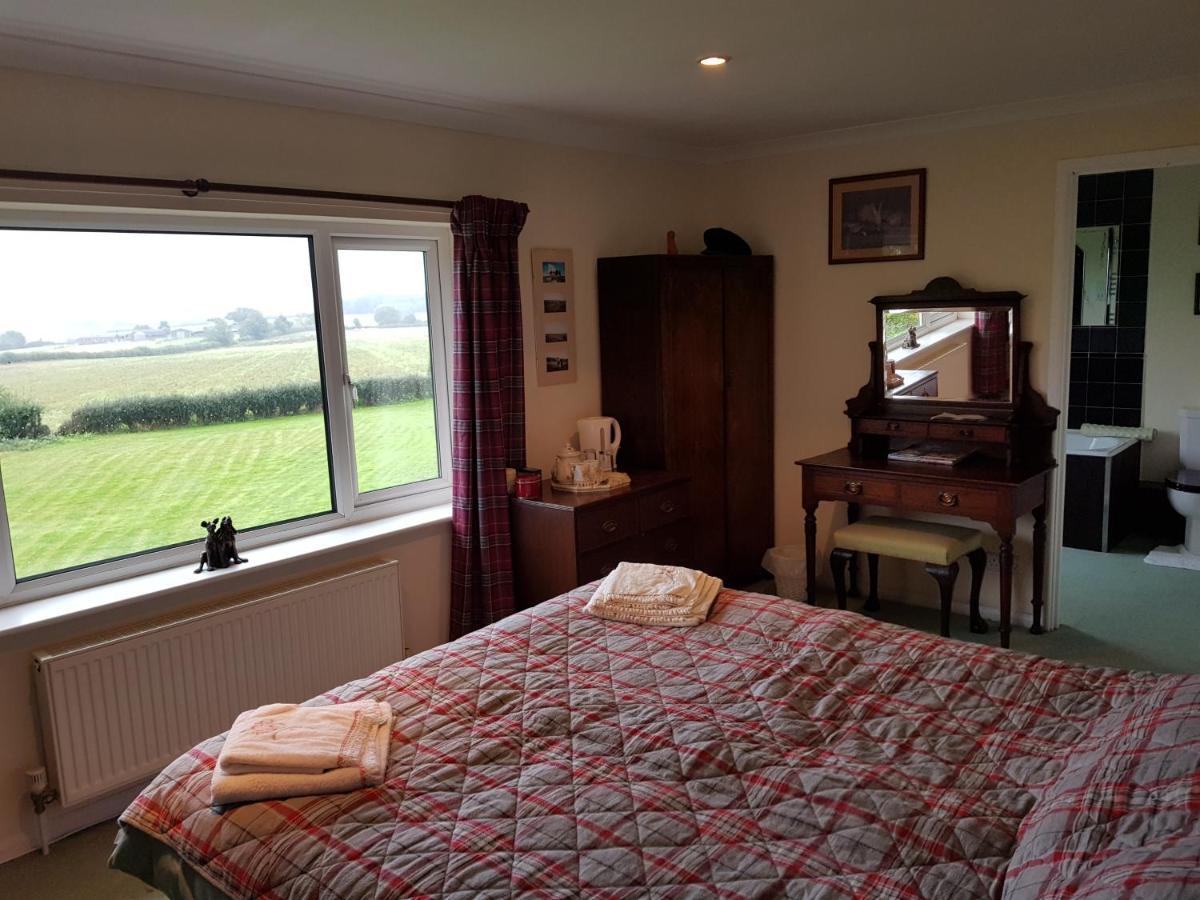 House On The Hill Bed & Breakfast Little Massingham Eksteriør bilde