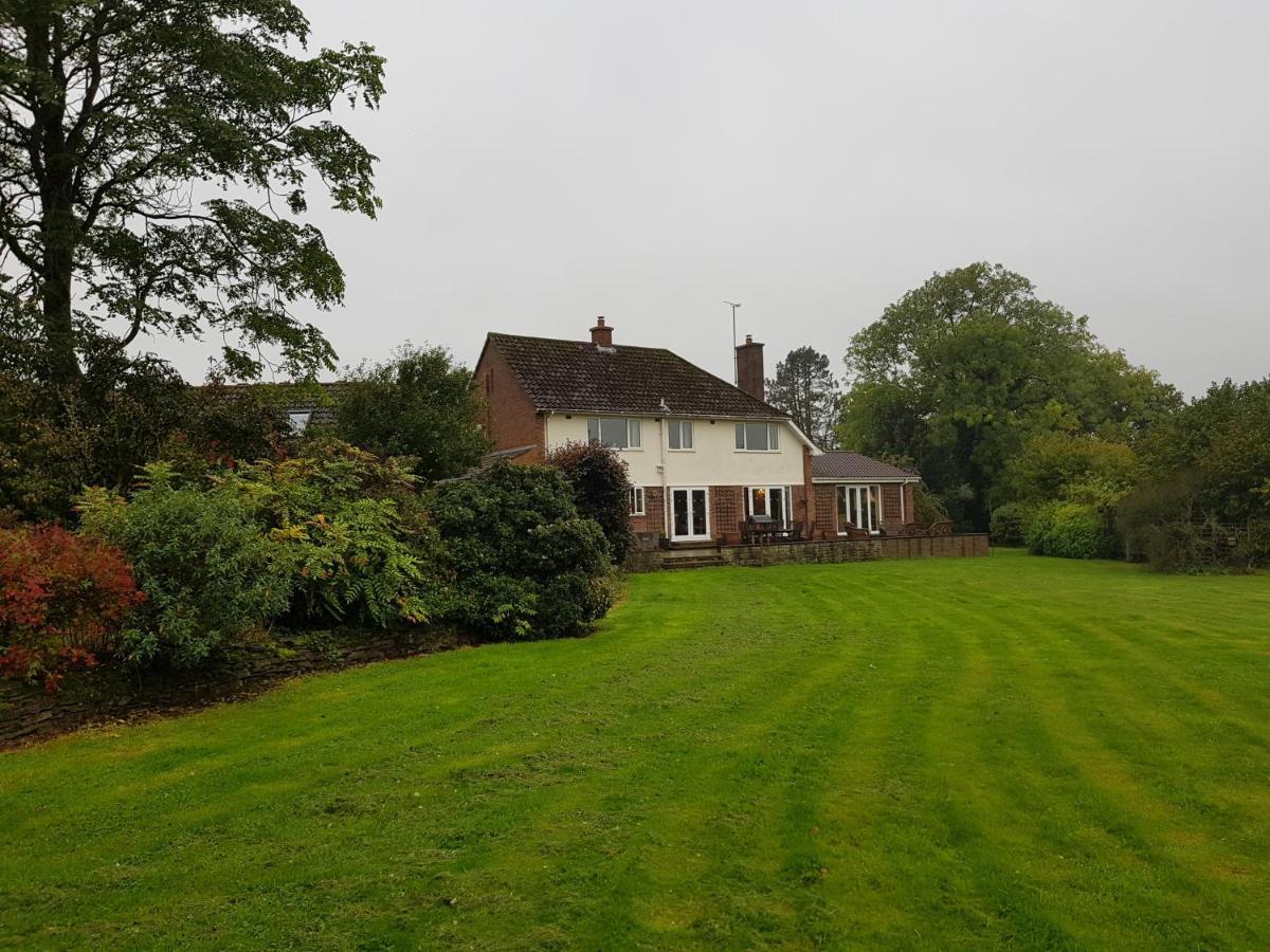 House On The Hill Bed & Breakfast Little Massingham Eksteriør bilde
